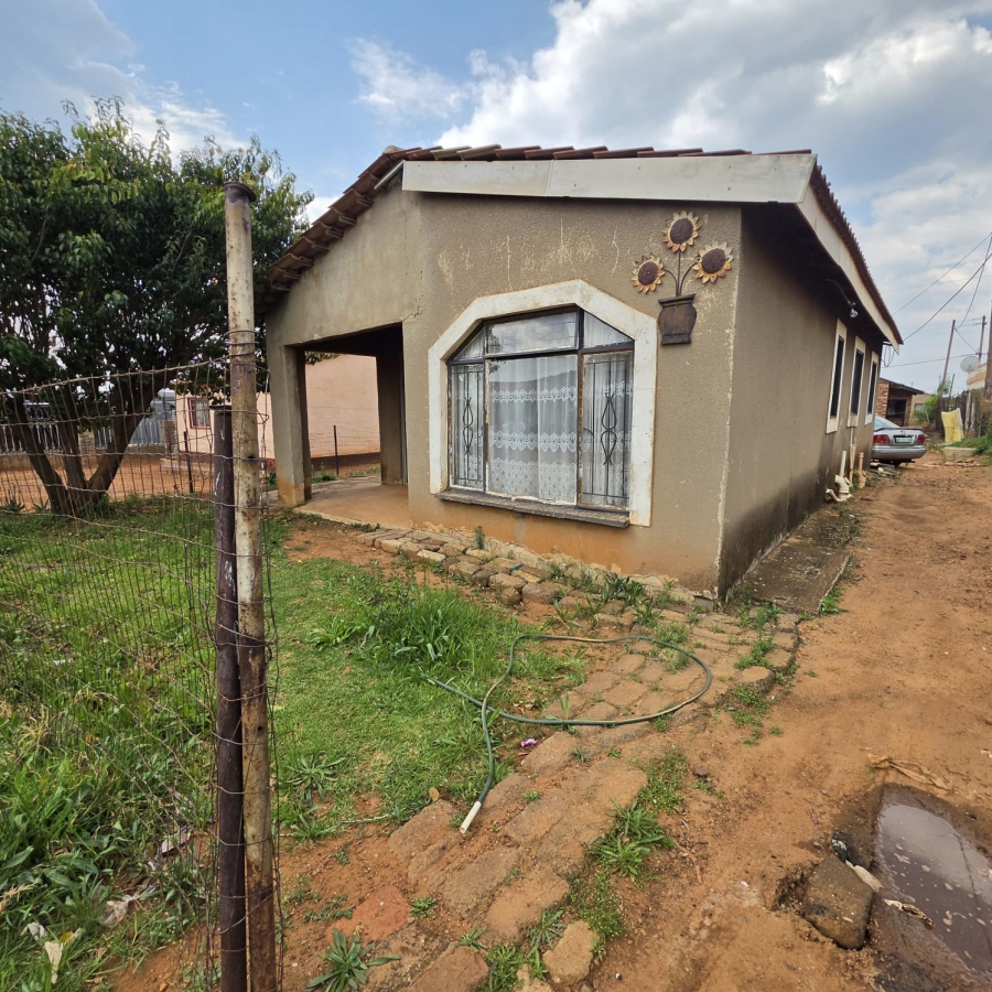 2 Bedroom Property for Sale in Ikageng North West